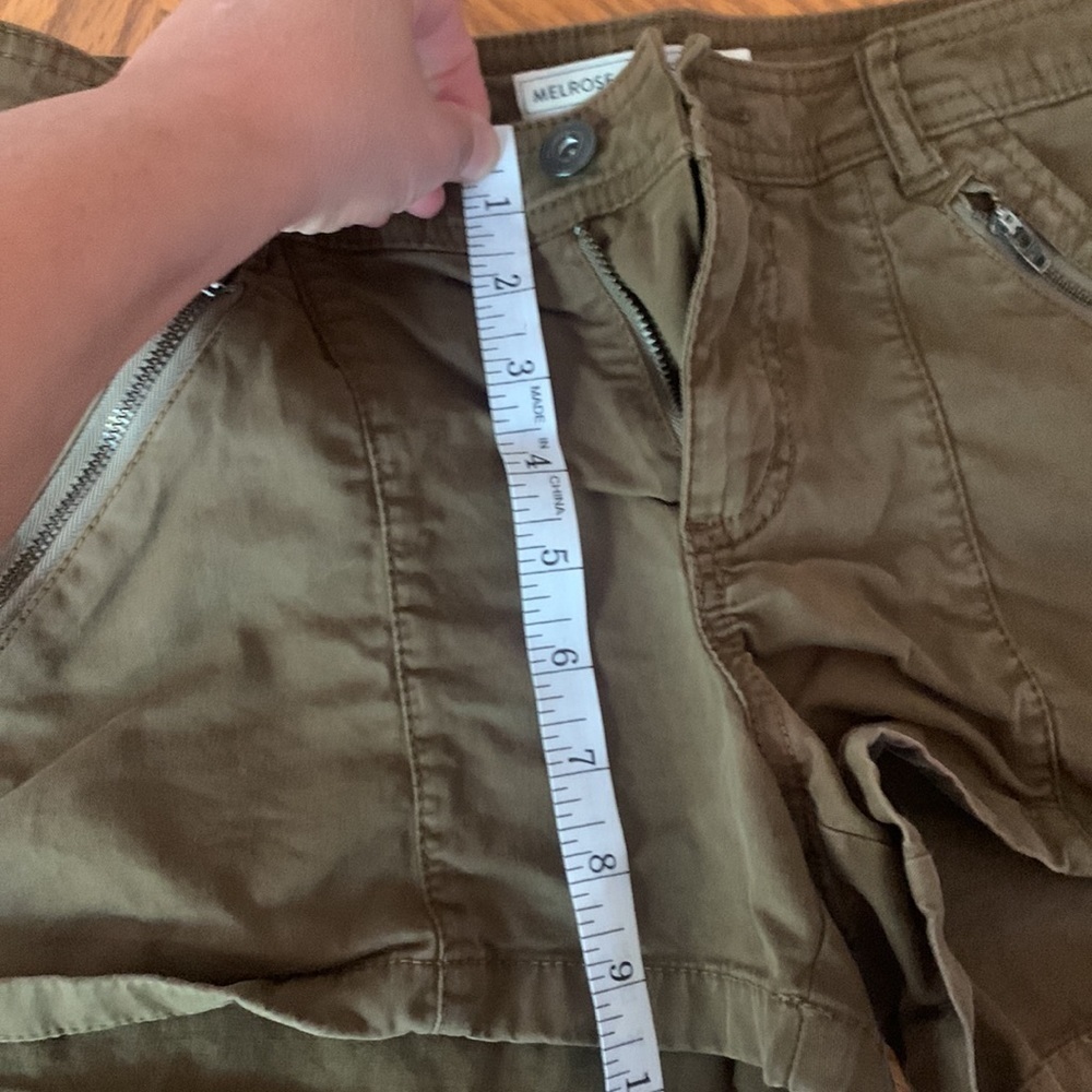𝅺EUC army green shorts - Picture 5 of 6